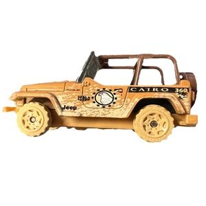 Matchbox '98 Jeep Wrangler 4x4 TJ w/Roll Cage Tan‎ Muddy Look RARE